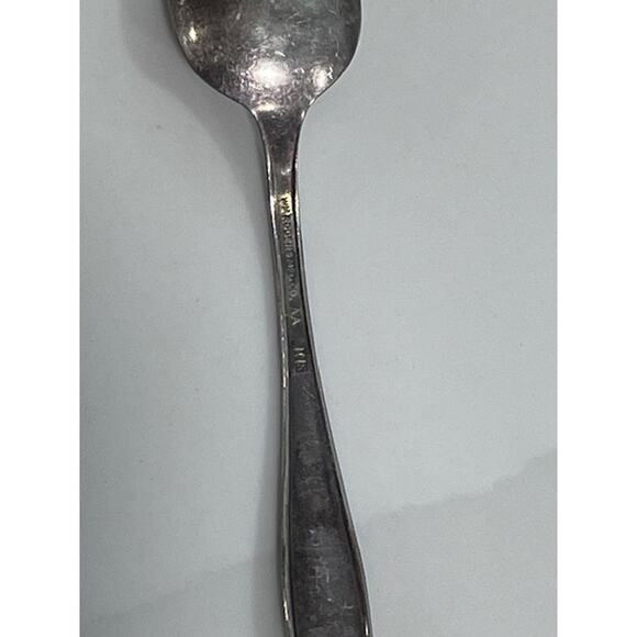 Vintage Wm Rogers Mfg Co AA Silverplate Spoon - 6" - Picture 5 of 6
